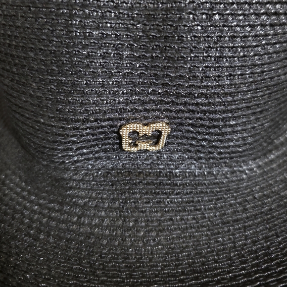 Eric Javits Hampton Squishee Straw Hat in Original Black - Picture 3 of 4